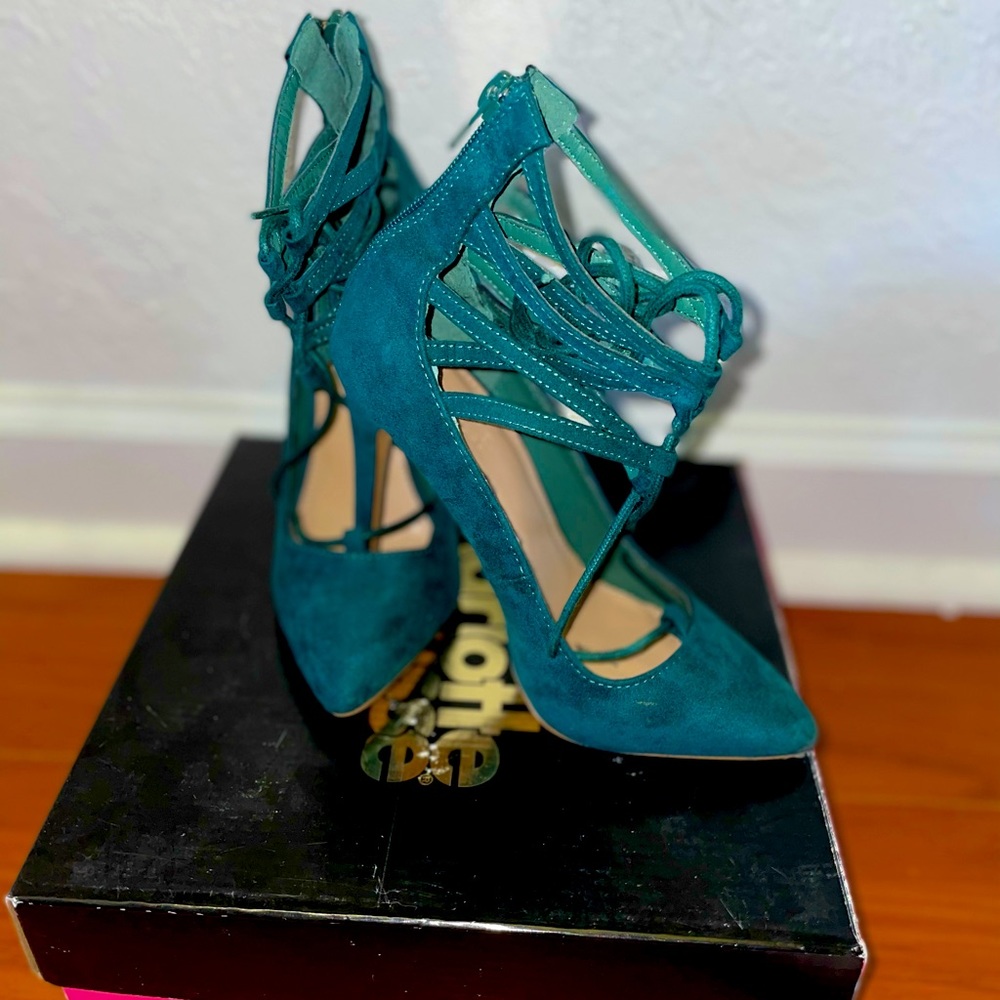 Tie Up Emerald Stella Heels